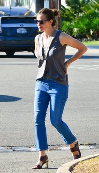 Jennifer Garner Out in Brentwood | Picture 1505098