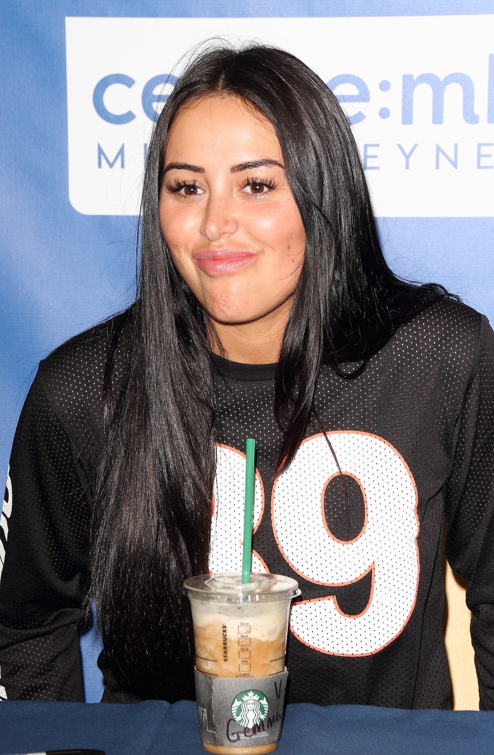 Marnie Simpson Book Signing at WH Smith | Picture 1505406