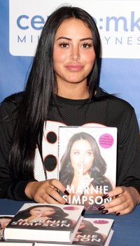 Marnie Simpson Book Signing at WH Smith | Picture 1505403