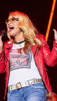 Anastacia performing in Bournemouth