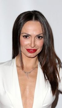 Karina Smirnoff - There's No Place That's Home: Helping the Homeless in Southern California | Picture 1505889