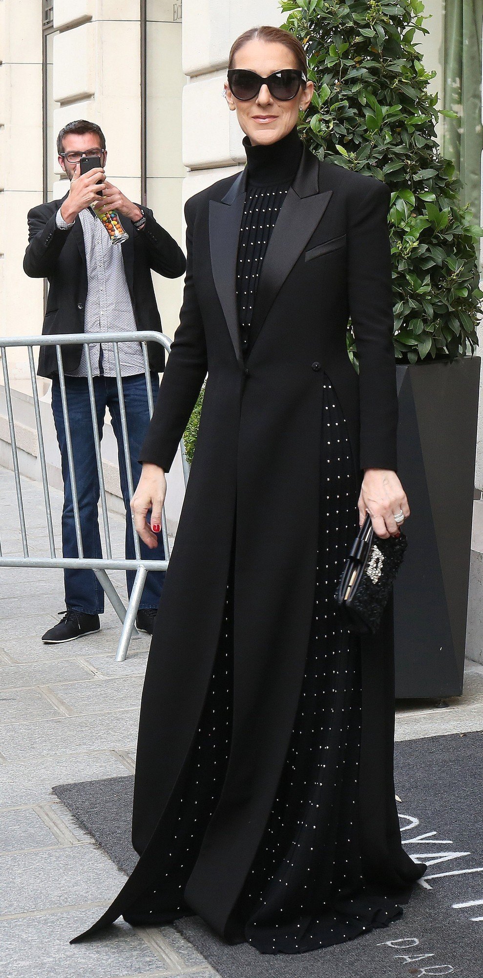 Celine Dion leaves the Royal Monceau Hotel | Picture 1506253