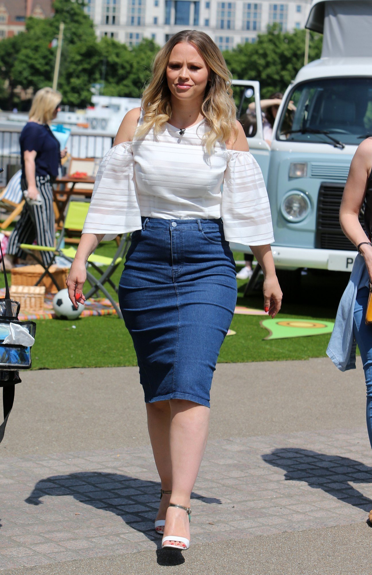 Kimberley Walsh outside ITV Studios | Picture 1506267