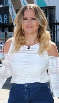 Kimberley Walsh outside ITV Studios | Picture 1506263