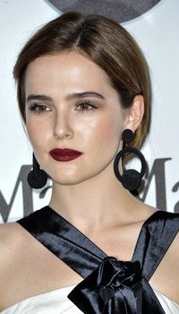 Zoey Deutch - Women In Film 2017 Crystal + Lucy Awards | Picture 1506310