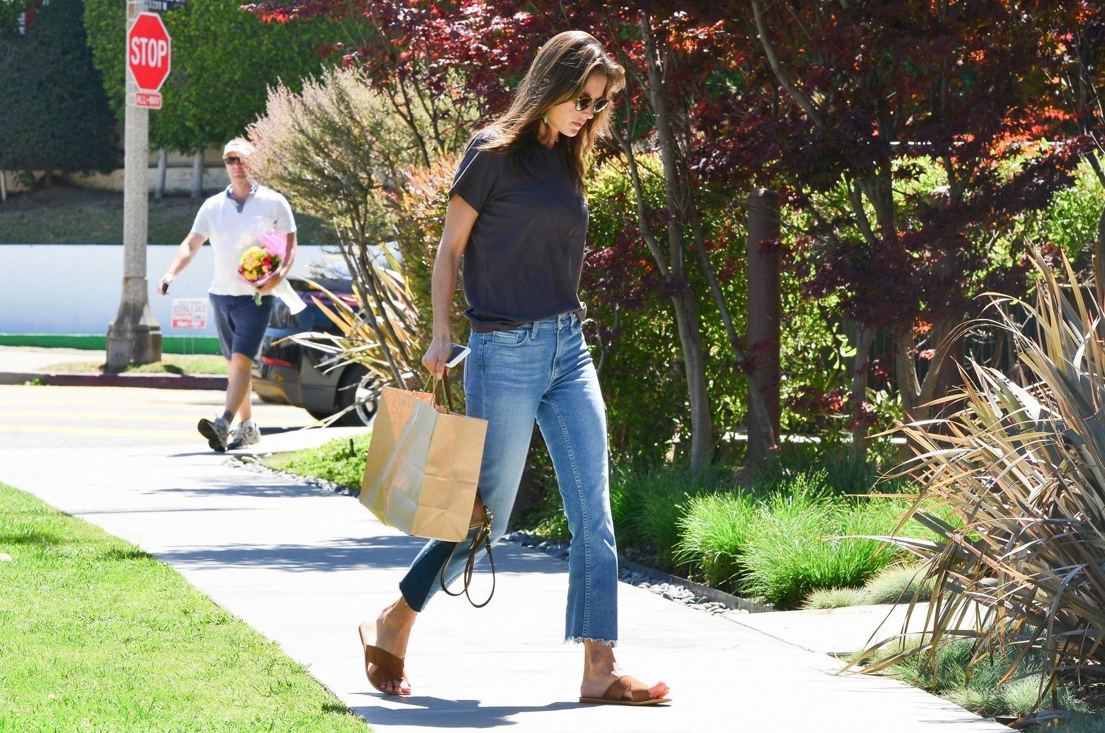 Alessandra Ambrosio Out in Pacific Palisades | Picture 1506733