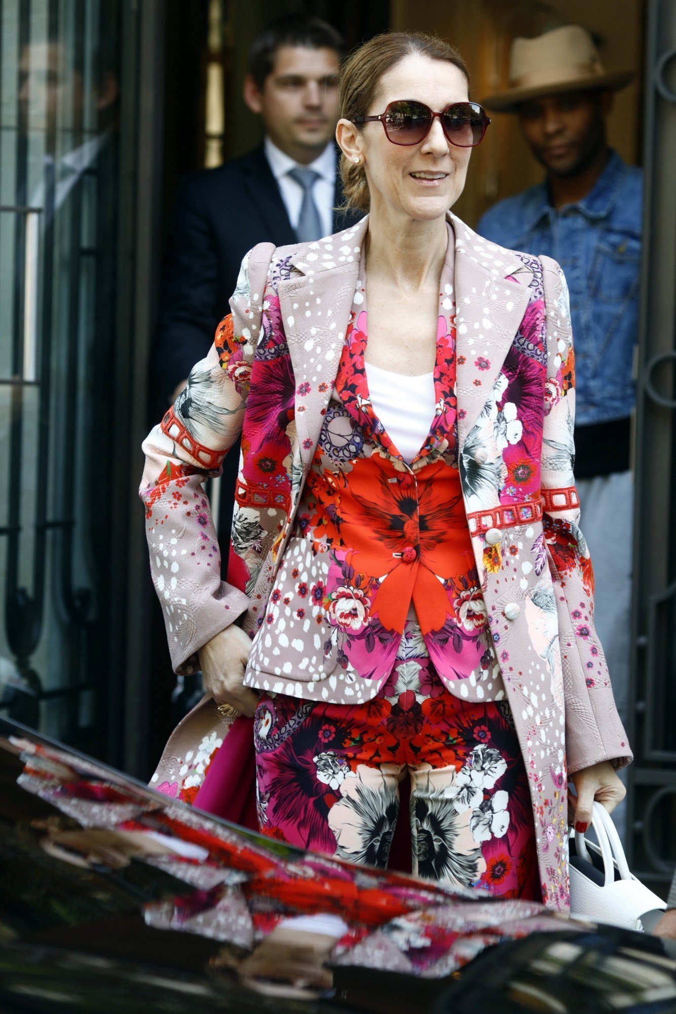 Celine Dion leaving her hotel in Paris | Picture 1506631