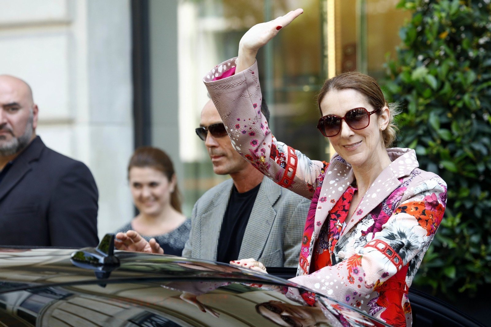 Celine Dion leaving her hotel in Paris | Picture 1506627