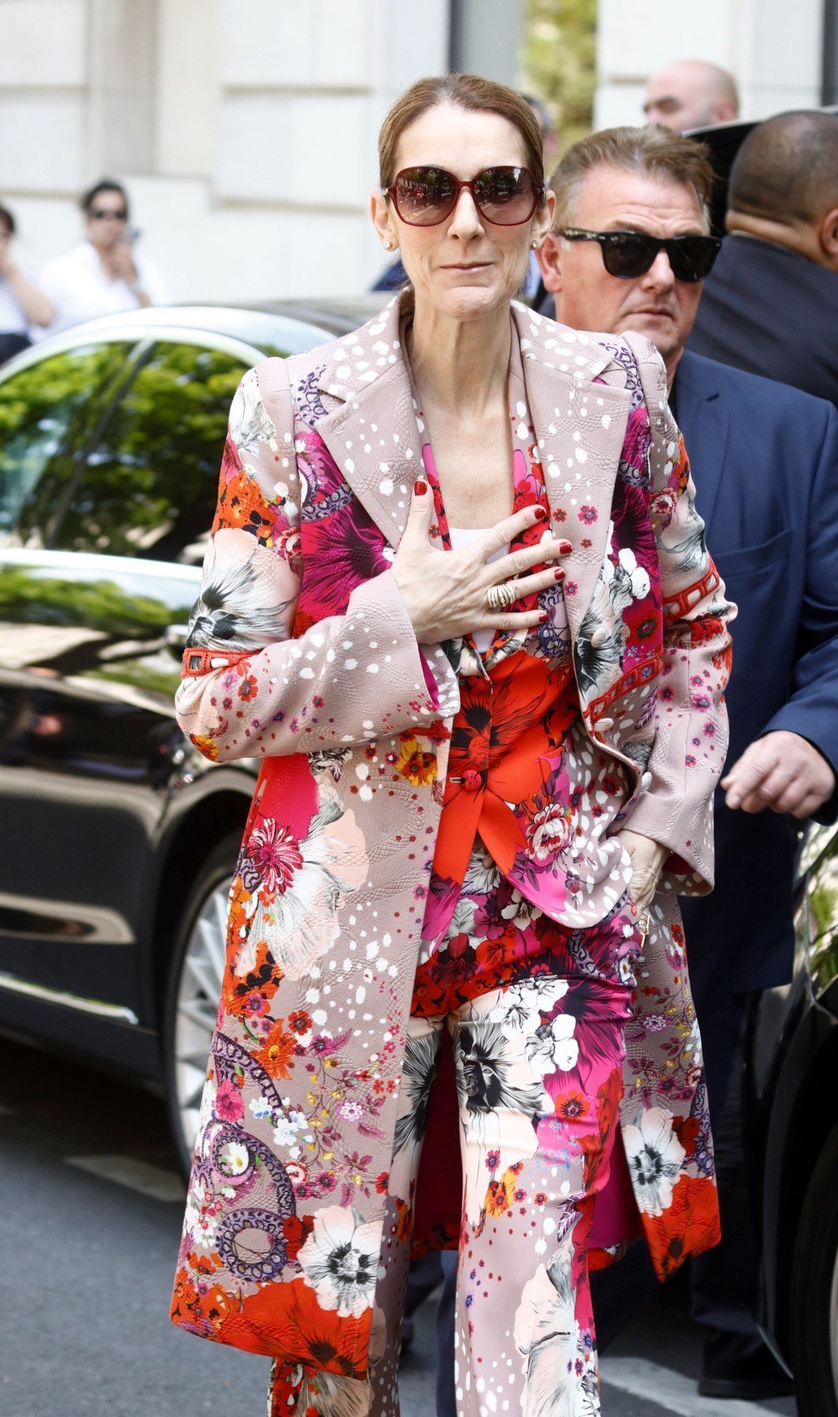 Celine Dion leaving her hotel in Paris | Picture 1506628