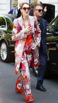 Celine Dion leaving her hotel in Paris | Picture 1506625