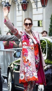 Celine Dion leaving her hotel in Paris | Picture 1506630