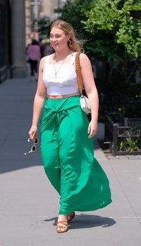 Iskra Lawrence at AOL Build | Picture 1507536