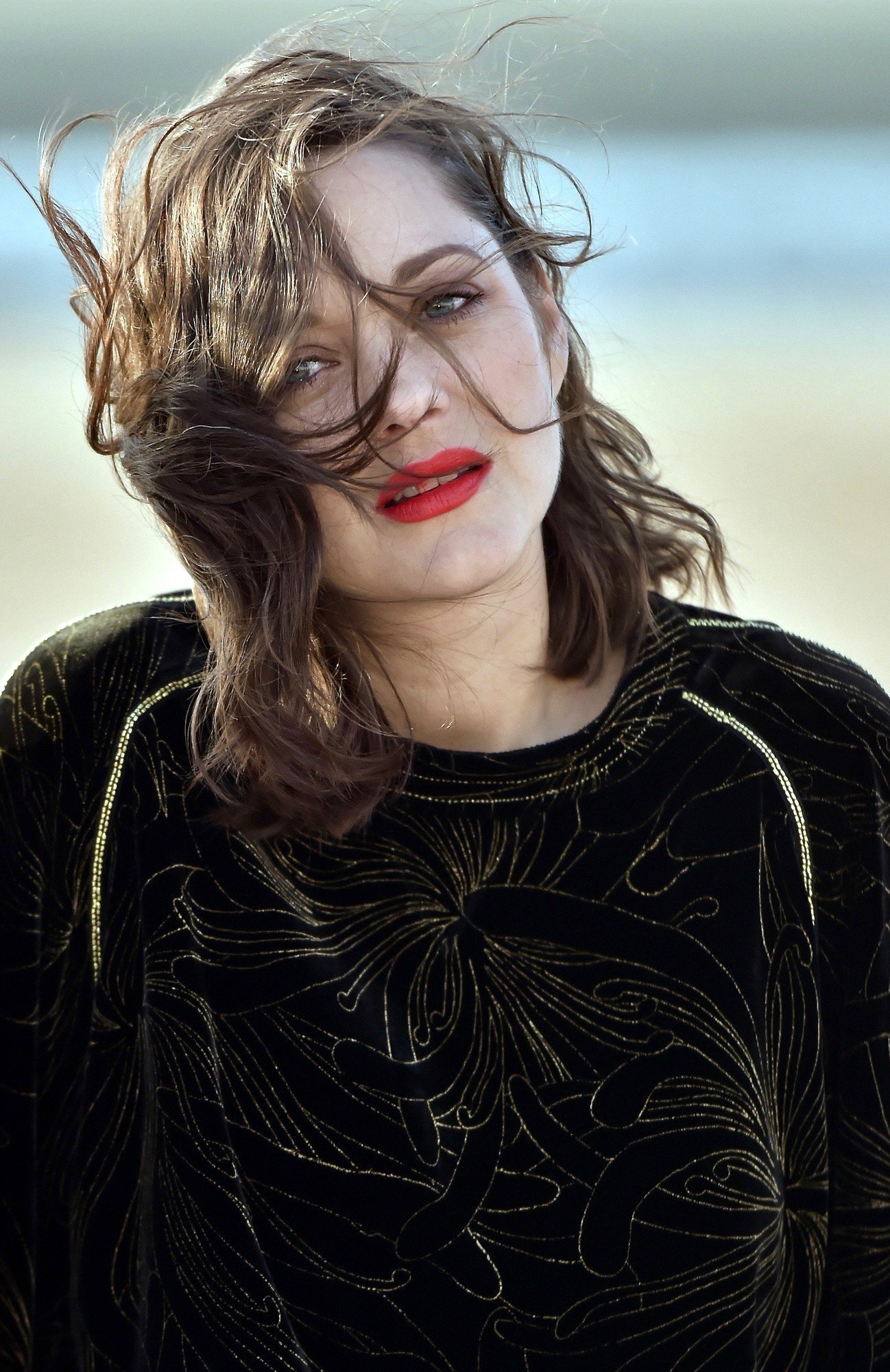 Marion Cotillard - Jury Photocall at 31st Cabourg Film Festival | Picture 1507276