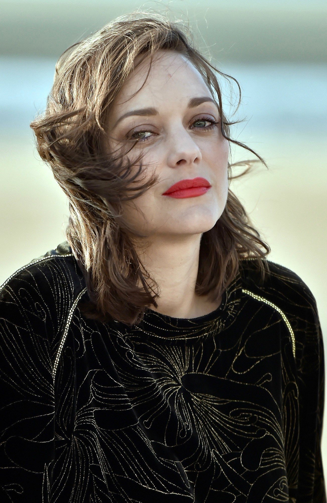 Marion Cotillard - Jury Photocall at 31st Cabourg Film Festival | Picture 1507269