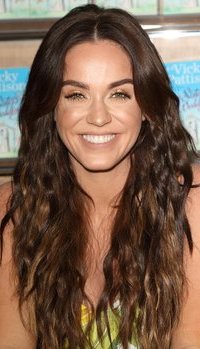 Vicky Pattison book signing at Watford | Picture 1508372