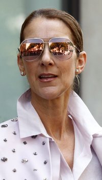 Celine Dion leaving her hotel in Paris | Picture 1509037