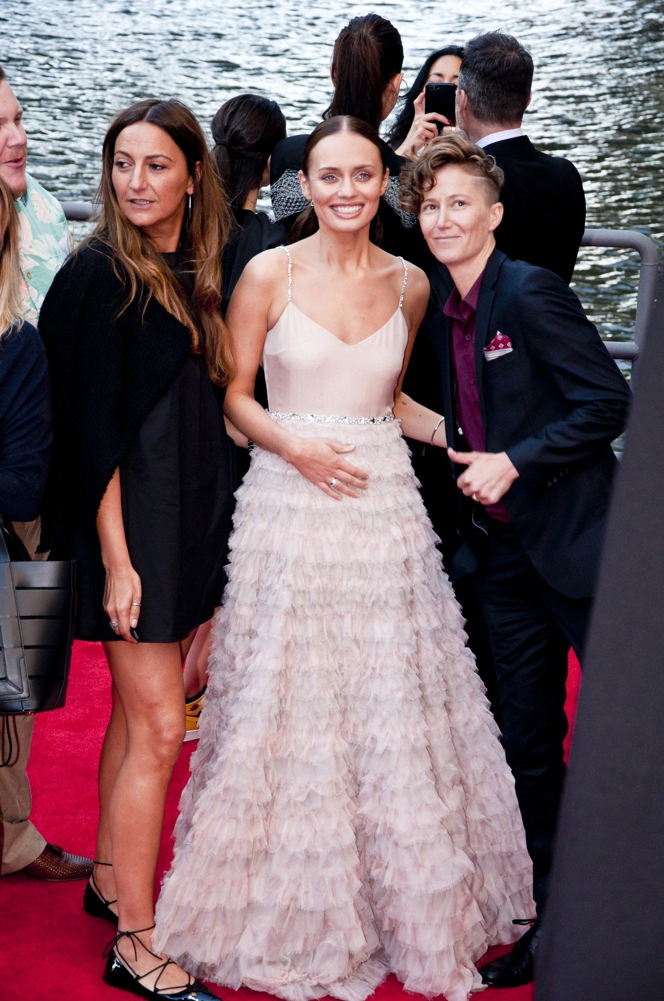 Laura Haddock - Premiere of Michael Bay's 'Transformers: The Last Knight' | Picture 1509376