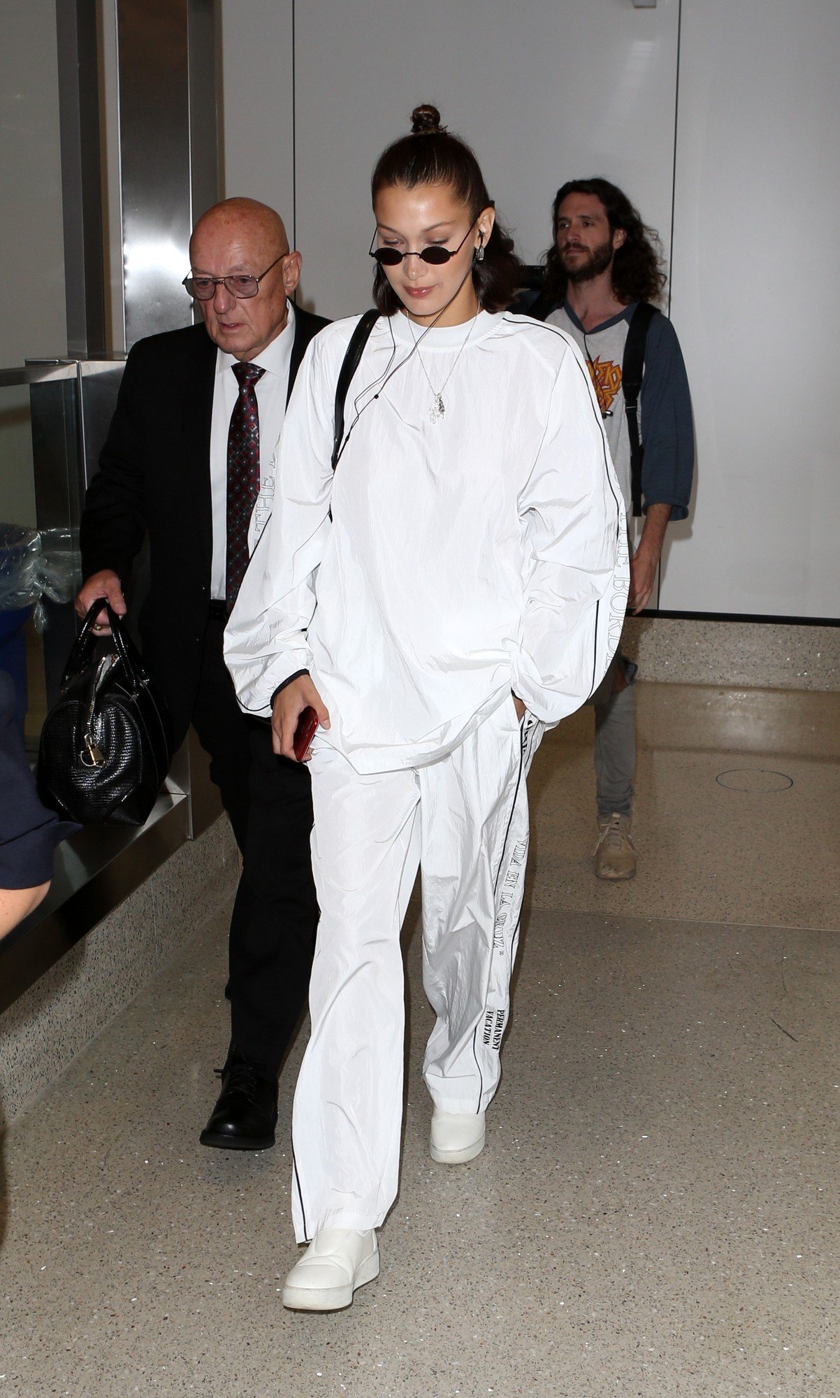 Bella Hadid departs from LAX Airport | Picture 1509652