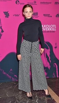 Jasna Fritzi Bauer - Premiere Axolotl Overkill at Volksbühne