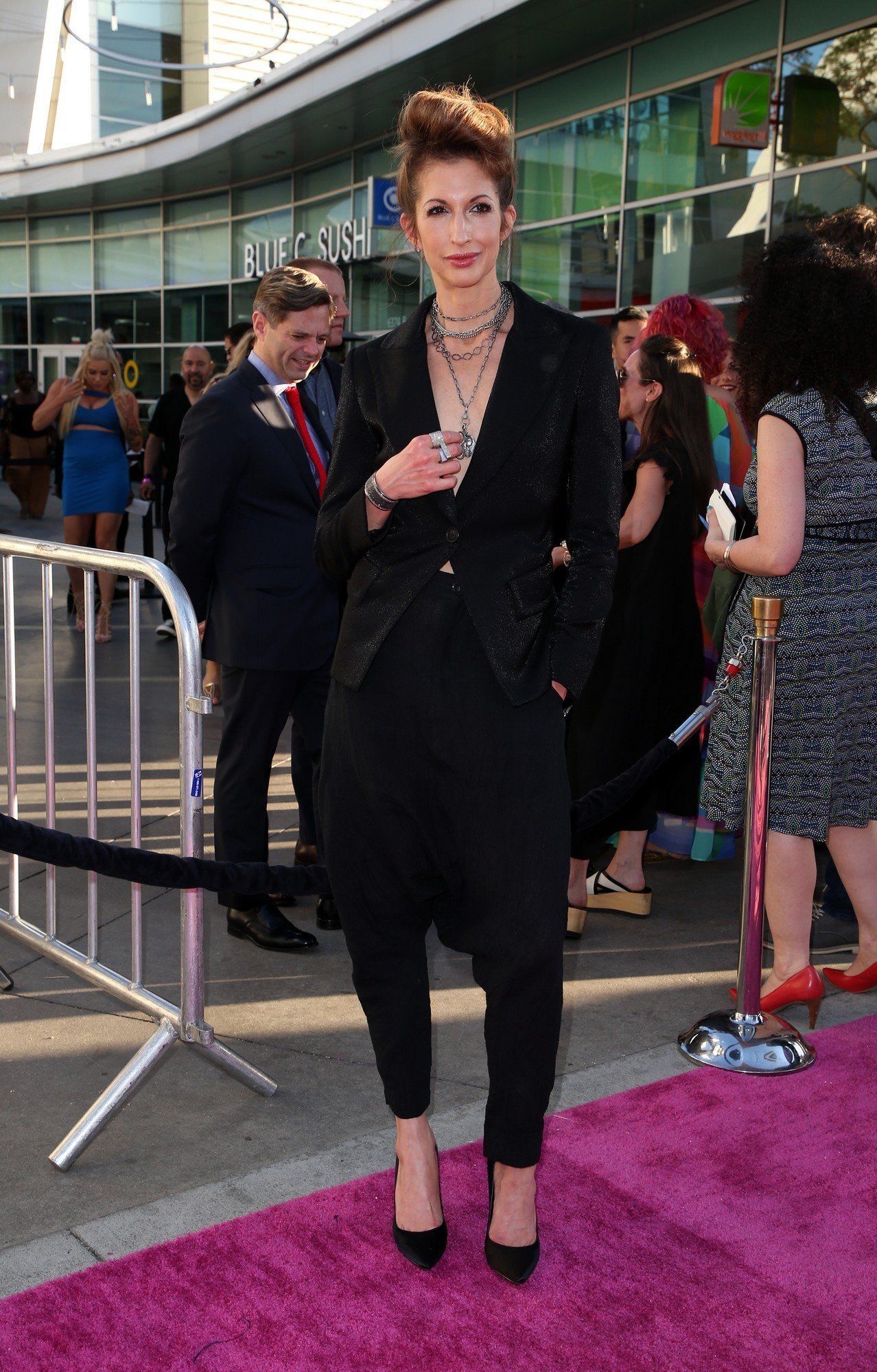 Alysia Reiner - Premiere of Netflix's Series 'GLOW' | Picture 1509735