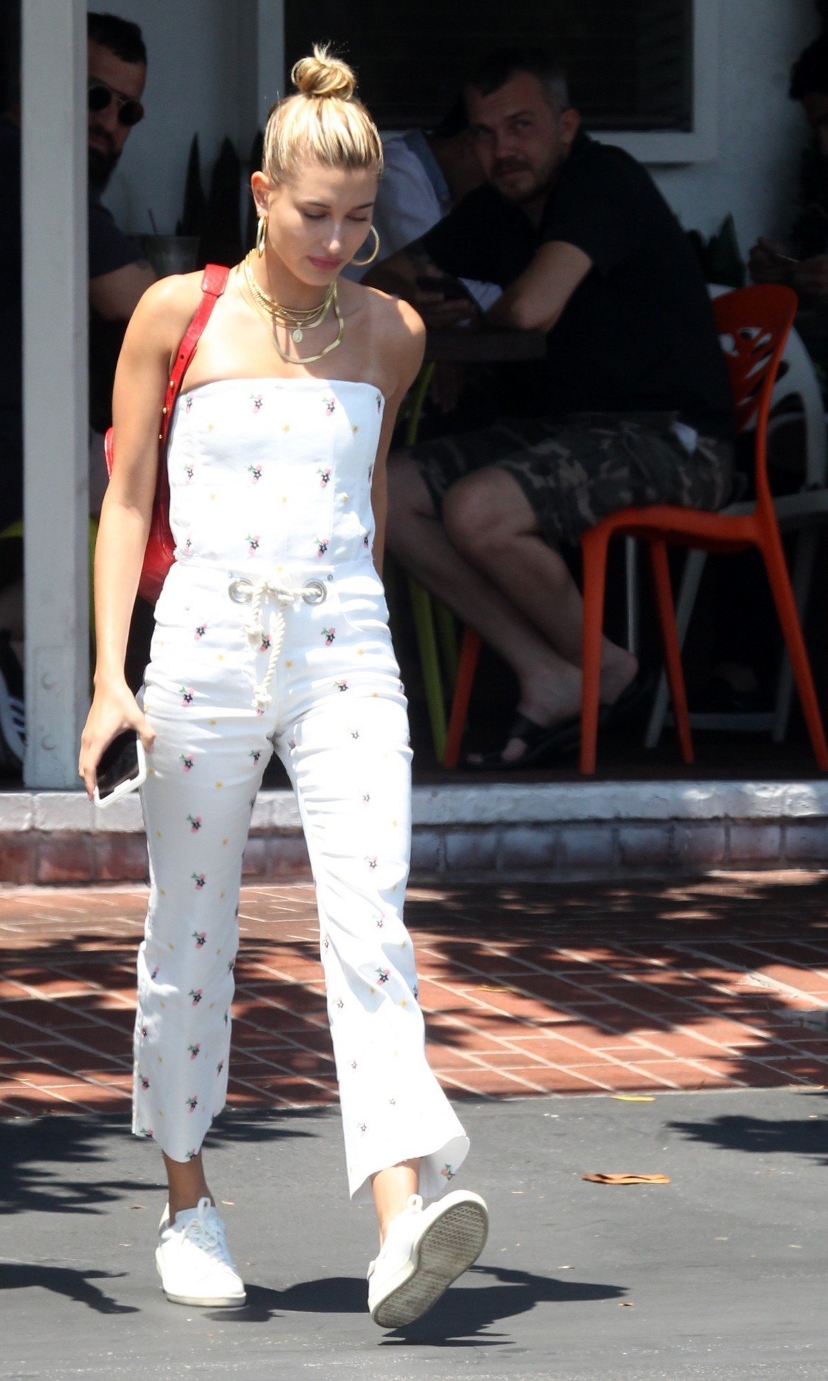 Hailey Baldwin leaves Fred Segal | Picture 1510525