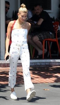 Hailey Baldwin leaves Fred Segal | Picture 1510525