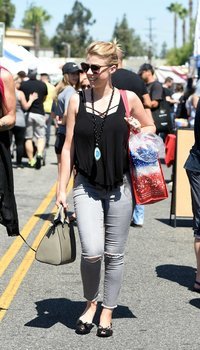 Jodie Sweetin Out and About in Los Angeles | Picture 1511110