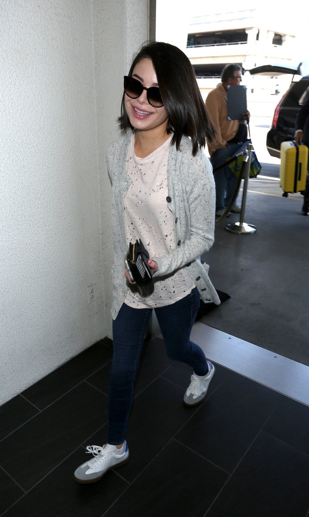 Miranda Cosgrove departs from LAX Airport | Picture 1511752