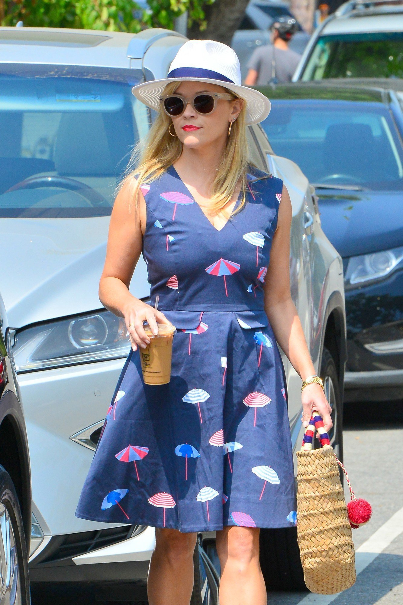 Reese Witherspoon out in Draper James Fashion | Picture 1513025