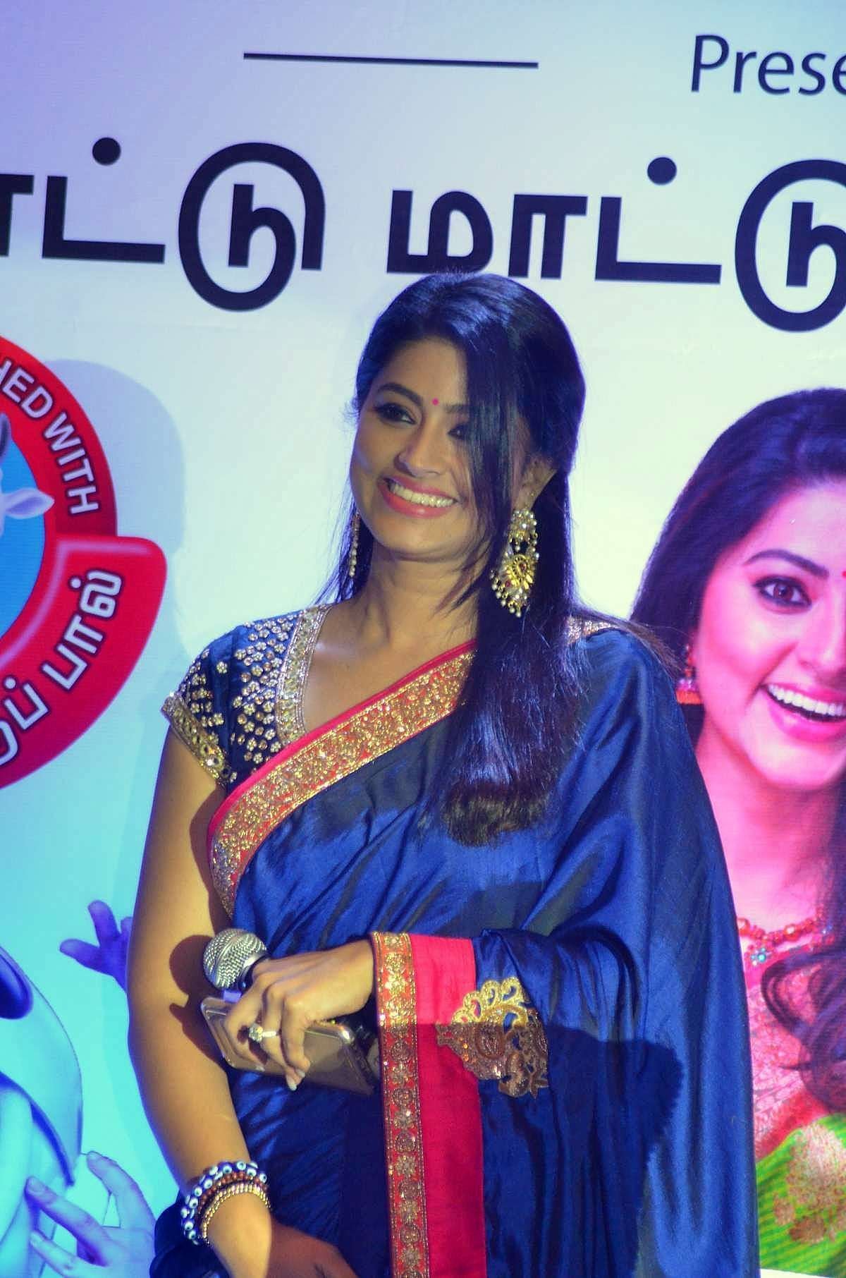 Actress Sneha Launches Sunfeast Biscuits Photos | Picture 1520676