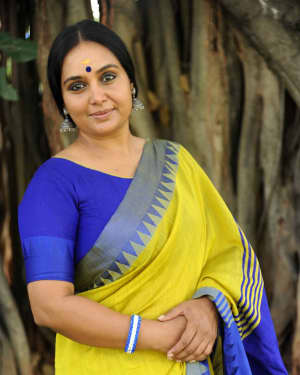 Shruti (Kannada Actress) - Neevu Karemaadida Chandadaararu Busyaagiddaare Film Launch Photos | Picture 1543256