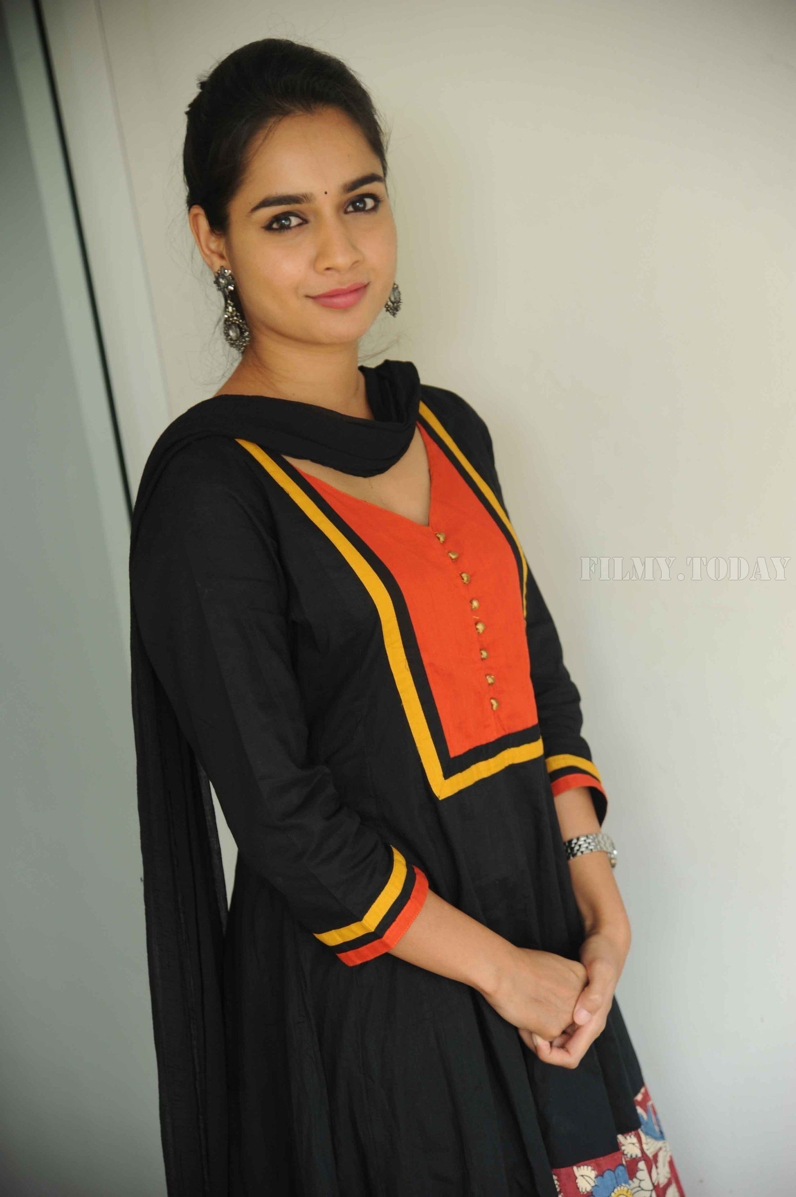 Actress Anusha Photos | Picture 1541508