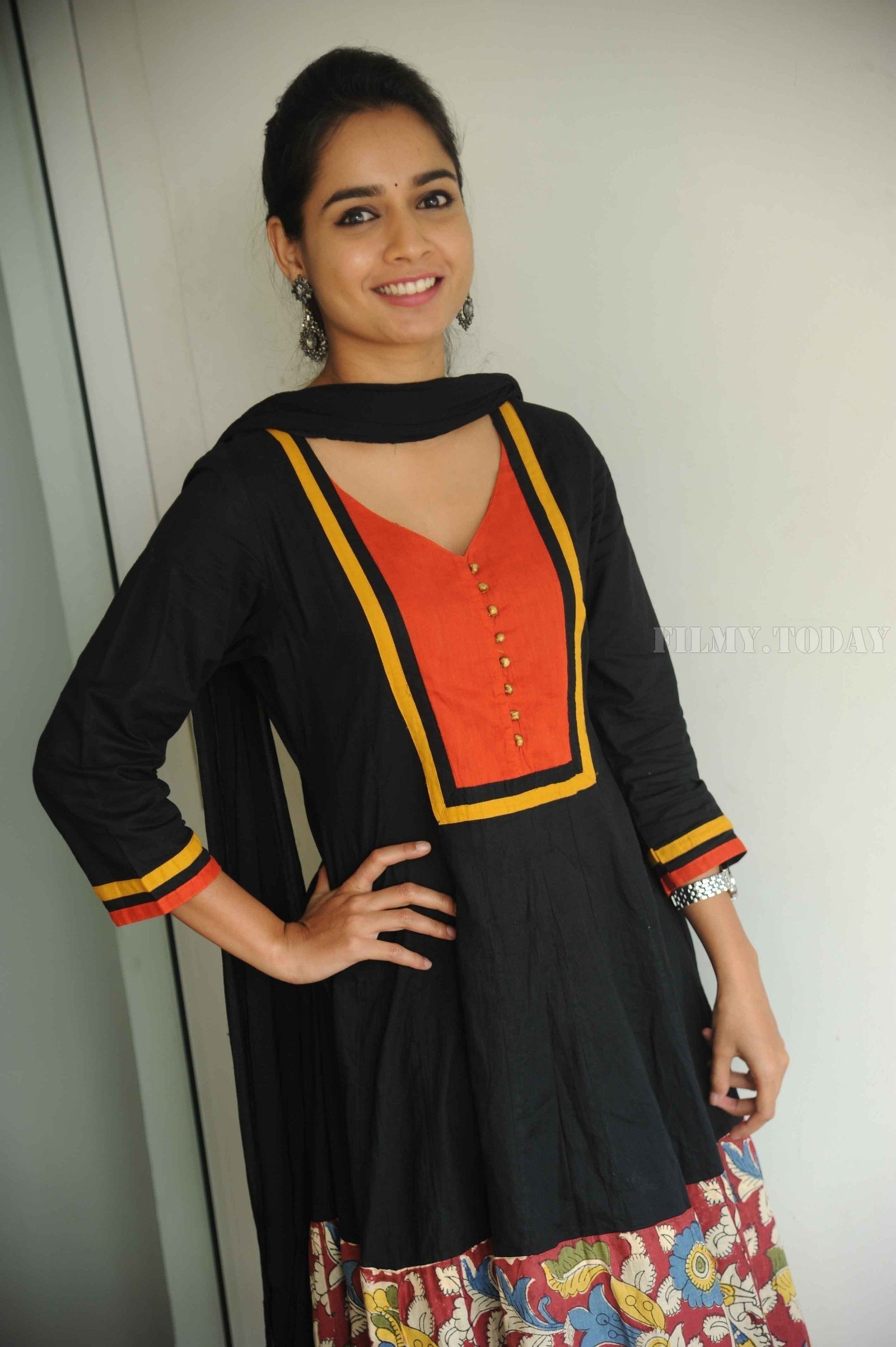 Actress Anusha Photos | Picture 1541511