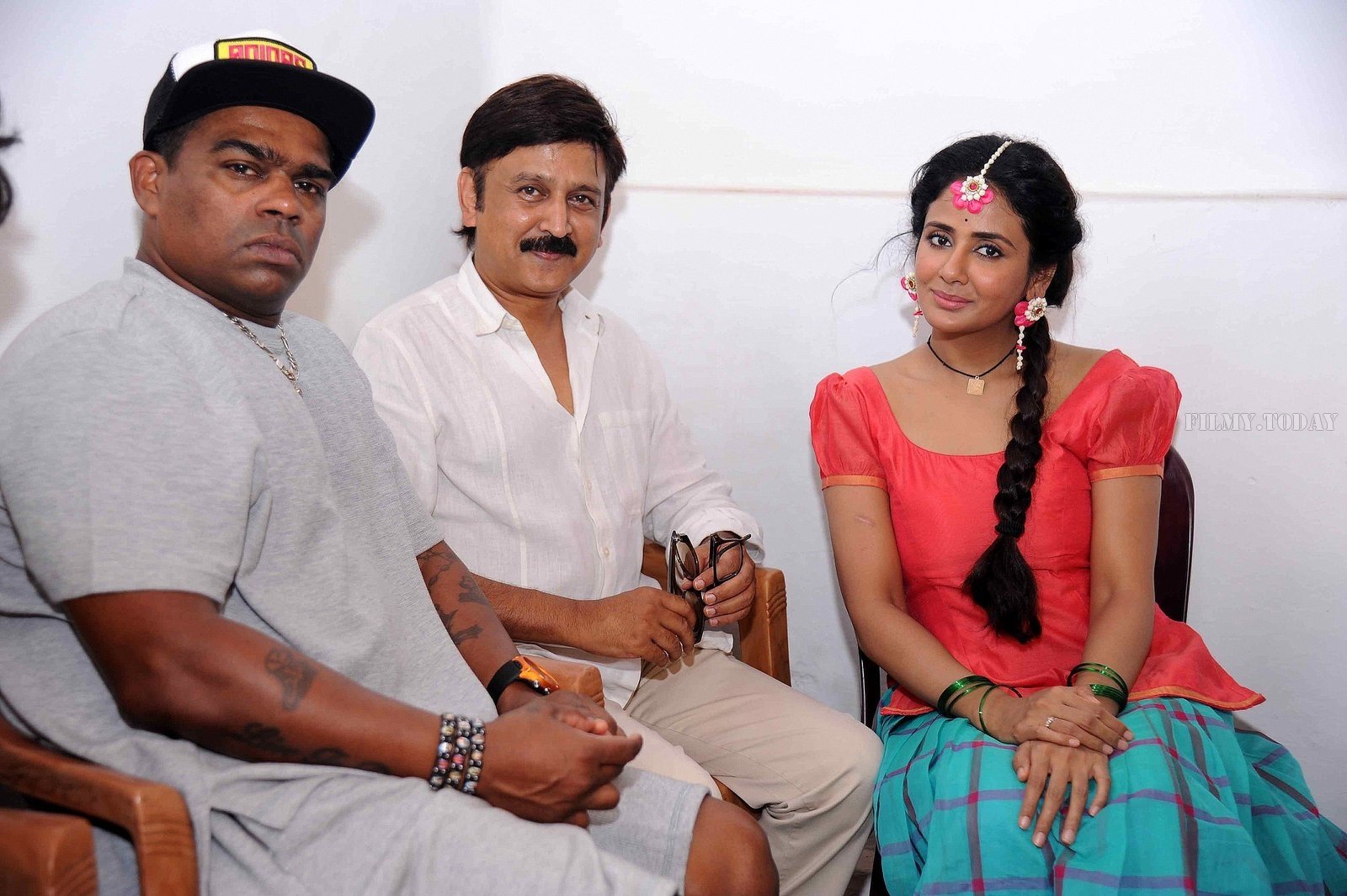 Butterfly Kannada Film Shooting Press Meet Mysore Photos | Picture 1577332