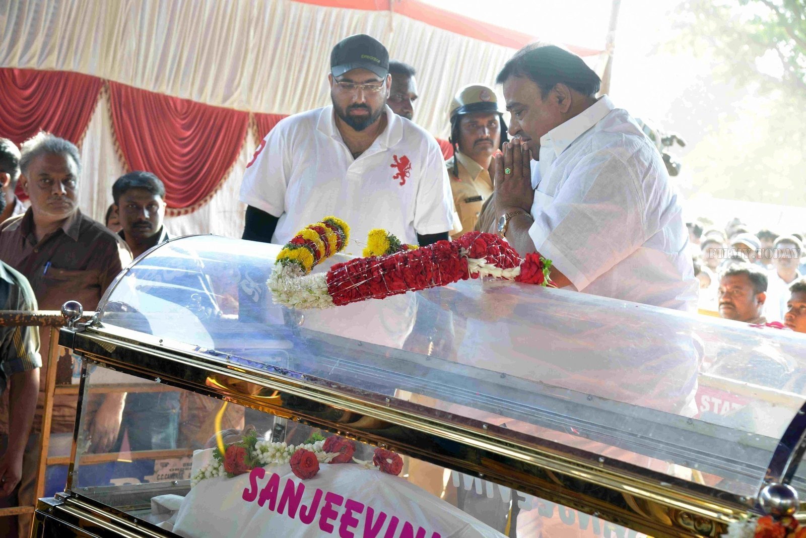 Kannada Kashinath Passes Away, Celebs Pays Condolences Photos | Picture 1559887