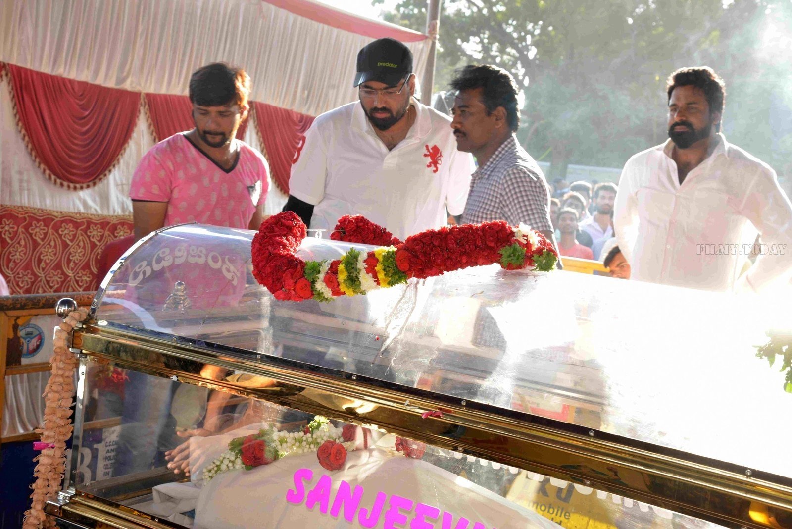 Kannada Kashinath Passes Away, Celebs Pays Condolences Photos | Picture 1559908