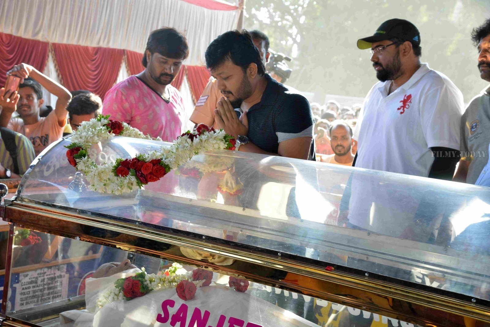 Kannada Kashinath Passes Away, Celebs Pays Condolences Photos | Picture 1559899