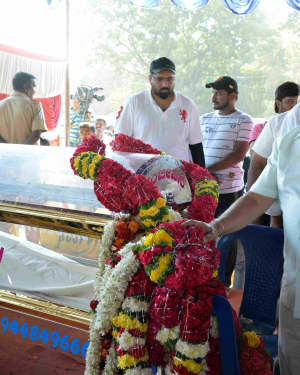 Kannada Kashinath Passes Away, Celebs Pays Condolences Photos | Picture 1559873