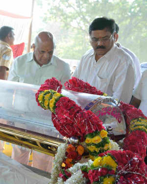 Kannada Kashinath Passes Away, Celebs Pays Condolences Photos