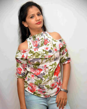 Rajeshwari (Kannada Actress) - Huttada Sutta Film Press Meet Photos | Picture 1571868