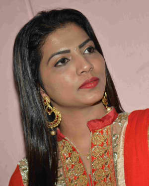 Pooja Shetty - Chowkattu Kannada Film Pooja and Press Meet Photos | Picture 1598228