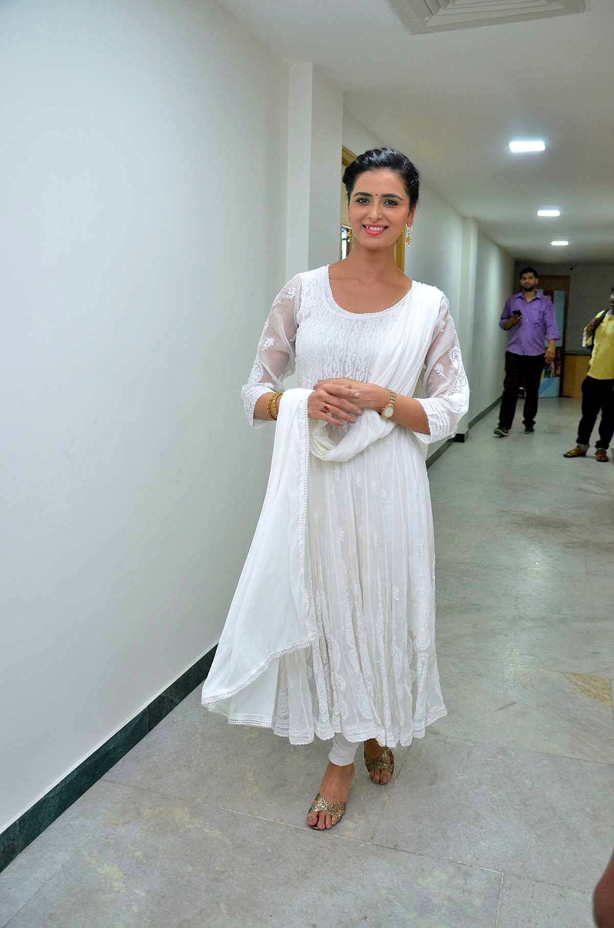Meenakshi Dixit - Quaker and Smile Foundation's 'Feed A Child' Event Stills | Picture 1493866