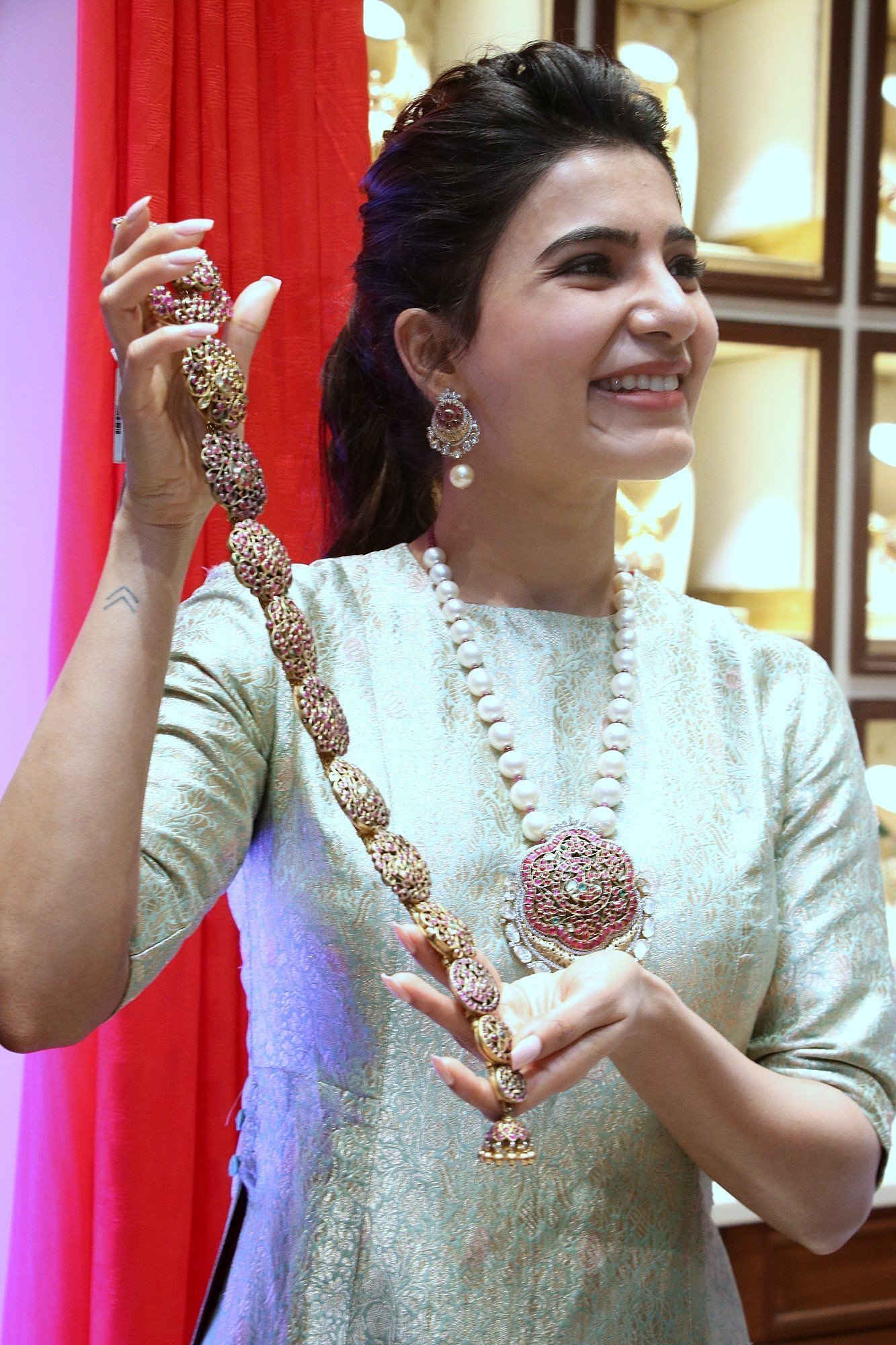 Actress Samantha Launch of NAC Jewellers Antique Exhibition Photos | Picture 1520789