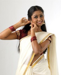 Actress Gayathri Kannan New Photoshoot | Picture 1523513