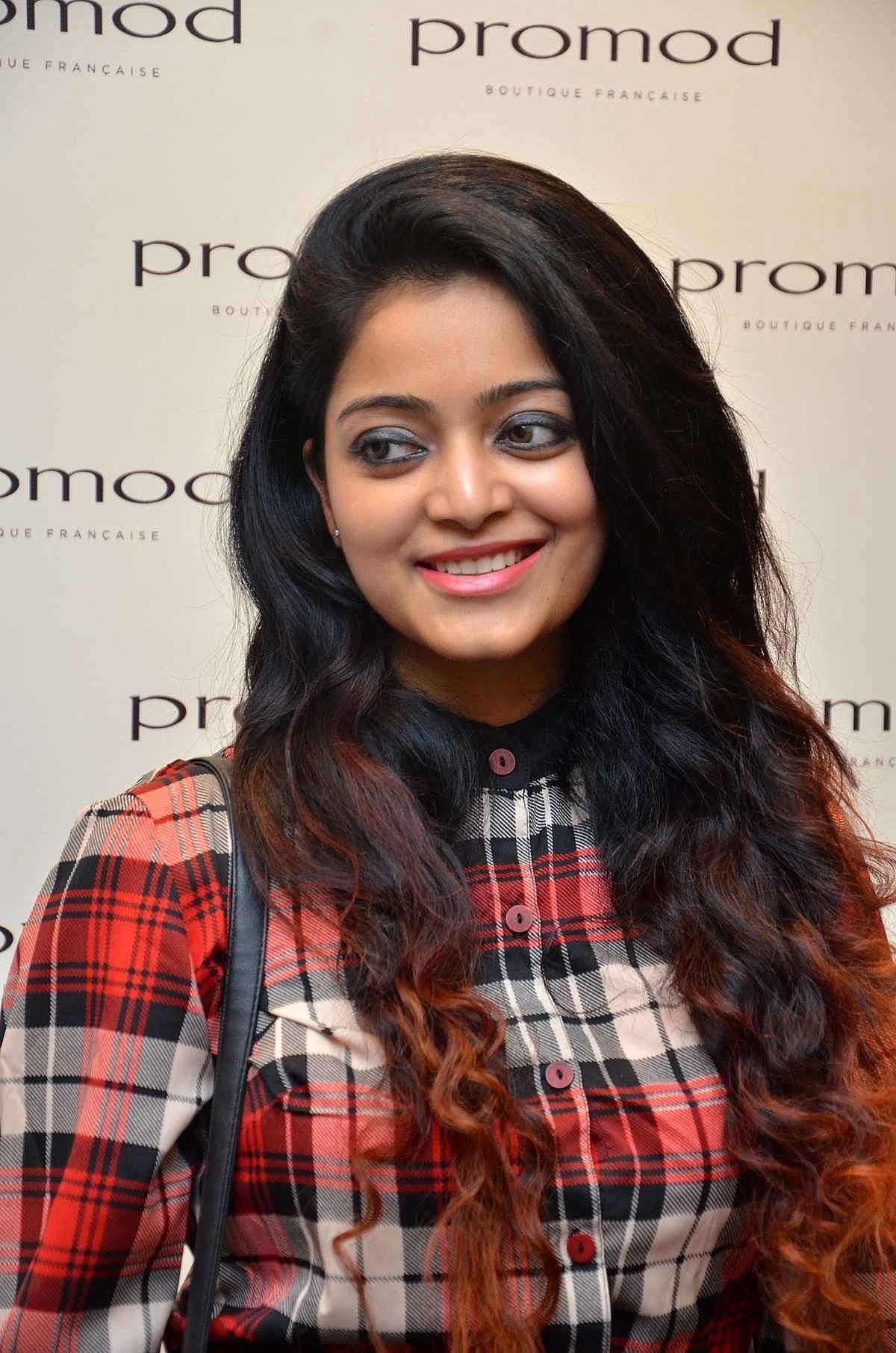 Janani Iyer - The launch of Autumn Winter Collection 2017 Photos | Picture 1524897