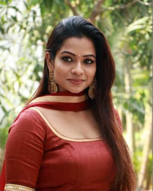 Leesha Eclairs - Eedili Tamil Movie Pooja and Launch Photos | Picture 1551766