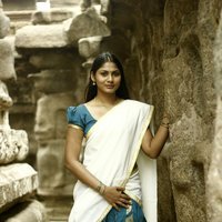 Actress Shruti Reddy New Photo Shoot Images | Picture 1470396
