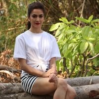 Kriti Kharbanda Poses in Hot Outfit before Bruce Lee Press Meet Photos | Picture 1457023