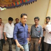 Celebs Paying Last Respects to Actor Chandra Haasan wife Githamani Photos | Picture 1457658