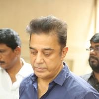 Kamal Hassan - Celebs Paying Last Respects to Actor Chandra Haasan wife Githamani Photos | Picture 1457688